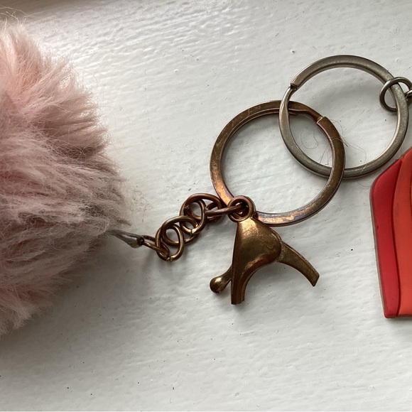 taylor swift key chain with free gifts - Picture 7 of 9